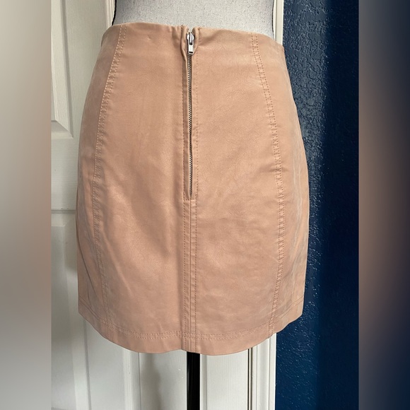 Free People Peach Mini Skirt - Picture 4 of 6